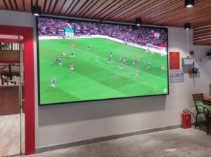 màn hình led xem bóng đá