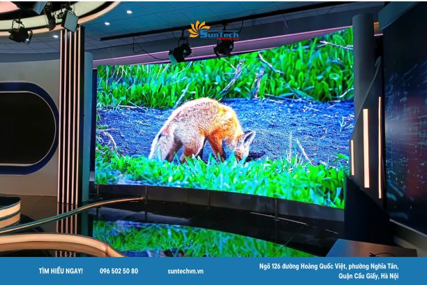 Màn hình LED trường quay cong dẻo tại Đài PTTH Vĩnh Long (ảnh: Suntech)